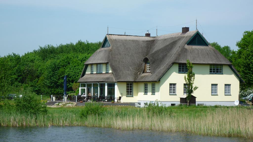 Golfcentrum Schloss Karnitz Ruegen Garz  エクステリア 写真