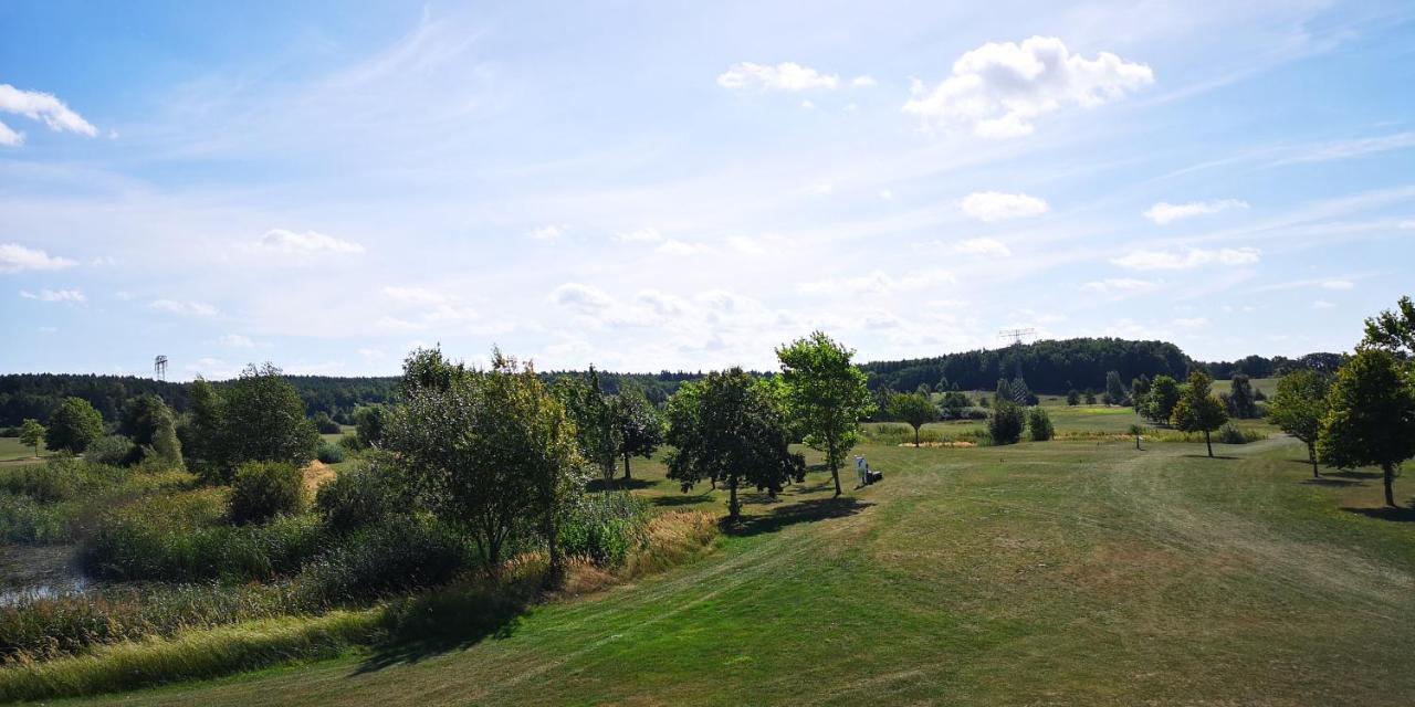 Golfcentrum Schloss Karnitz Ruegen Garz  エクステリア 写真